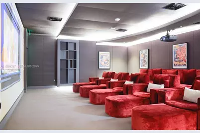 1000 Brickell Plz #1811, Miami, FL 33131 - Photo 22