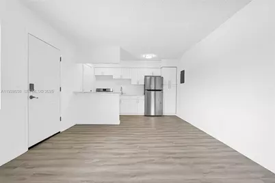 13210 Memorial Hwy #221, North Miami, FL 33161 - Photo 30