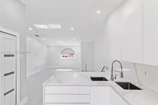 3375 W 76th St, Hialeah, FL 33018 - Photo 10