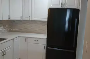 20505 E Country Club Dr, Aventura, FL 33180 - Photo 4