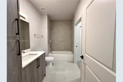18412 Homestead Ave #110, Miami, FL 33157 - Photo 6