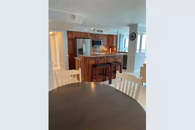 2655 Collins Ave #2105, Miami Beach, FL 33140 - Photo 2