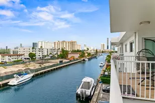 3755 NE 167th St, North Miami Beach, FL 33160 - Photo 16