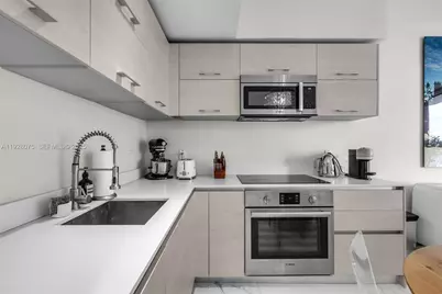 1300 S Miami Ave #2508, Miami, FL 33130 - Photo 6