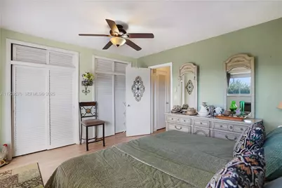 1000 SW 11th Ave #17E, Hallandale Beach, FL 33009 - Photo 10