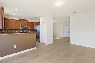 8615 NW 98th Ave, Doral, FL 33178 - Photo 8