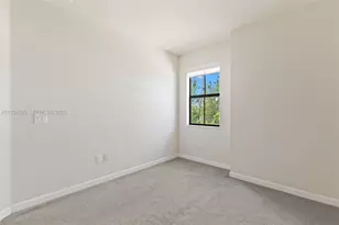 8615 NW 98th Ave, Doral, FL 33178 - Photo 16