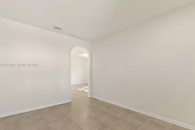 8615 NW 98th Ave, Doral, FL 33178 - Photo 4