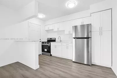 13210 Memorial Hwy #211, North Miami, FL 33161 - Photo 32