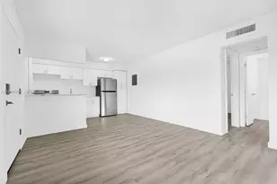 13210 Memorial Hwy, North Miami, FL 33161 - Photo 28