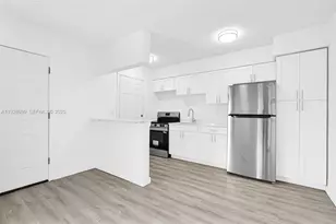 13210 Memorial Hwy, North Miami, FL 33161 - Photo 8