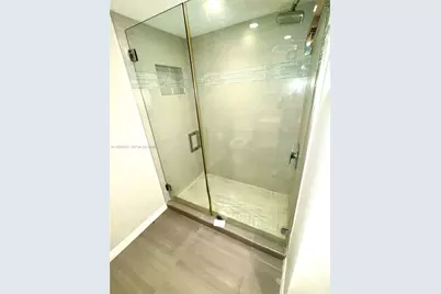 600 NE 36th St #720, Miami, FL 33137 - Photo 12