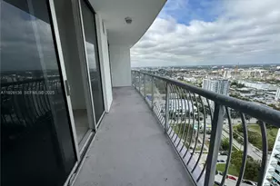 1750 N Bayshore Dr, Miami, FL 33132 - Photo 2