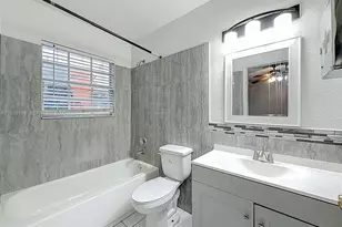 530 NE 34th St, Pompano Beach, FL 33064 - Photo 32