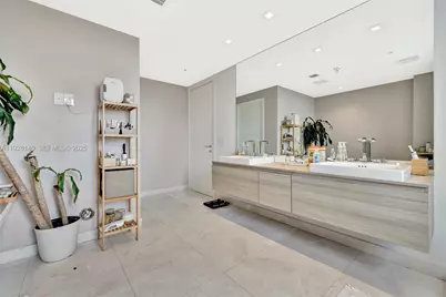 17111 Biscayne Blvd #2308, North Miami Beach, FL 33160 - Photo 14