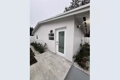 880 Oriole Ave #1, Miami Springs, FL 33166 - Photo 2