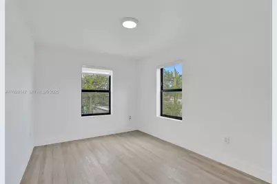 1721 SW 13th St #4, Miami, FL 33145 - Photo 8