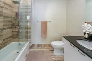 15901 Collins Ave, Sunny Isles Beach, FL 33160 - Photo 36