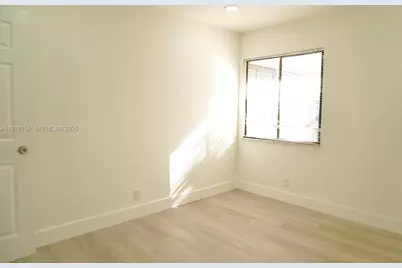 7800 SW 8th Ct, North Lauderdale, FL 33068 - Photo 18