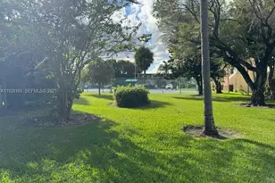 1001 E Three Islands Blvd, Hallandale Beach, FL 33009 - Photo 18