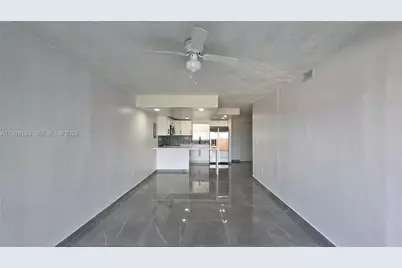 9375 Fontainebleau Blvd #L420, Miami, FL 33172 - Photo 16