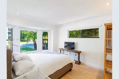 317 Bayberry Dr, Plantation, FL 33317 - Photo 32