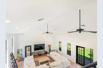 317 Bayberry Dr, Plantation, FL 33317 - Photo 16