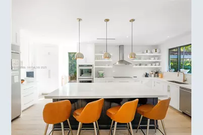 317 Bayberry Dr, Plantation, FL 33317 - Photo 4