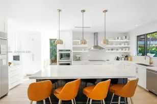 317 Bayberry Dr, Plantation, FL 33317 - Photo 4