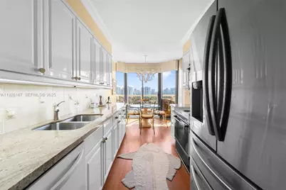 3600 Yacht Club Dr #1704, Aventura, FL 33180 - Photo 6