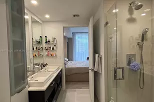 45 SW 9th St, Miami, FL 33130 - Photo 10