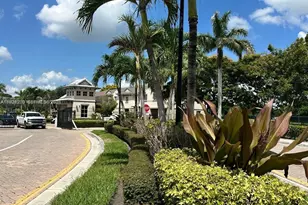 2002 Freeport Ln, Riviera Beach, FL 33404 - Photo 16