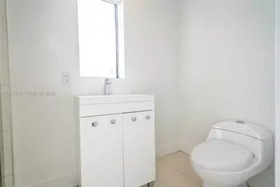 1985 Bay Dr #113, Miami Beach, FL 33141 - Photo 16