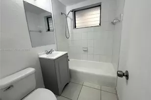 6885 Byron Ave, Miami Beach, FL 33141 - Photo 10