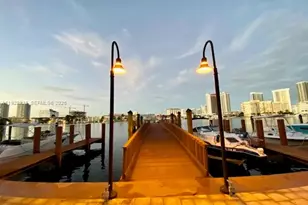 400 Golden Isles Dr, Hallandale Beach, FL 33009 - Photo 24