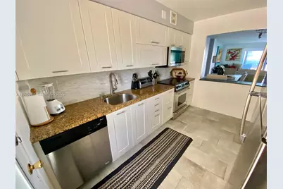 400 Golden Isles Dr #6, Hallandale Beach, FL 33009 - Photo 6