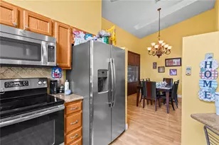 7464 S Pinewalk Dr S, Margate, FL 33063 - Photo 8