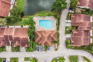 7464 S Pinewalk Dr S, Margate, FL 33063 - Photo 16