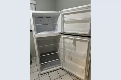 85 W 55th St #EFFICI, Hialeah, FL 33012 - Photo 4