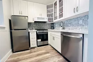 150 Horizons E, Boynton Beach, FL 33435 - Photo 10