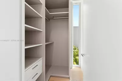 1031 W 48th St, Miami Beach, FL 33140 - Photo 44