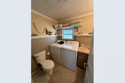 573 NE 47Ct, Deerfield Beach, FL 33064 - Photo 14