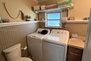 573 NE 47th Ct, Deerfield Beach, FL 33064 - Photo 14