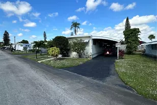 573 NE 47th Ct, Deerfield Beach, FL 33064 - Photo 32