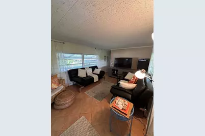 573 NE 47Ct, Deerfield Beach, FL 33064 - Photo 8