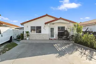 8822 NW 112th Terrace, Hialeah Gardens, FL 33018 - Photo 1