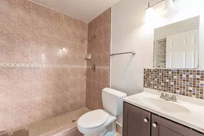 720 NW 38th Ave, Lauderhill, FL 33311 - Photo 16