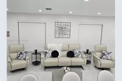 965 NE 171st St, Miami, FL 33162 - Photo 10