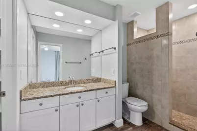 3804 SE Fairway  E, Stuart, FL 34997 - Photo 10