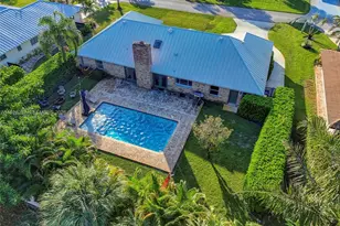 3804 SE Fairway E, Stuart, FL 34997 - Photo 2